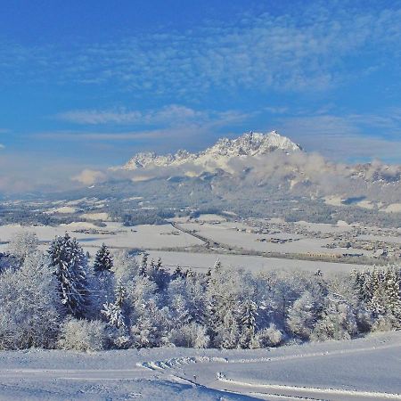 Chalet On The Ski Slope In St Johann In Tyrol Apfeldorf Exteriör bild