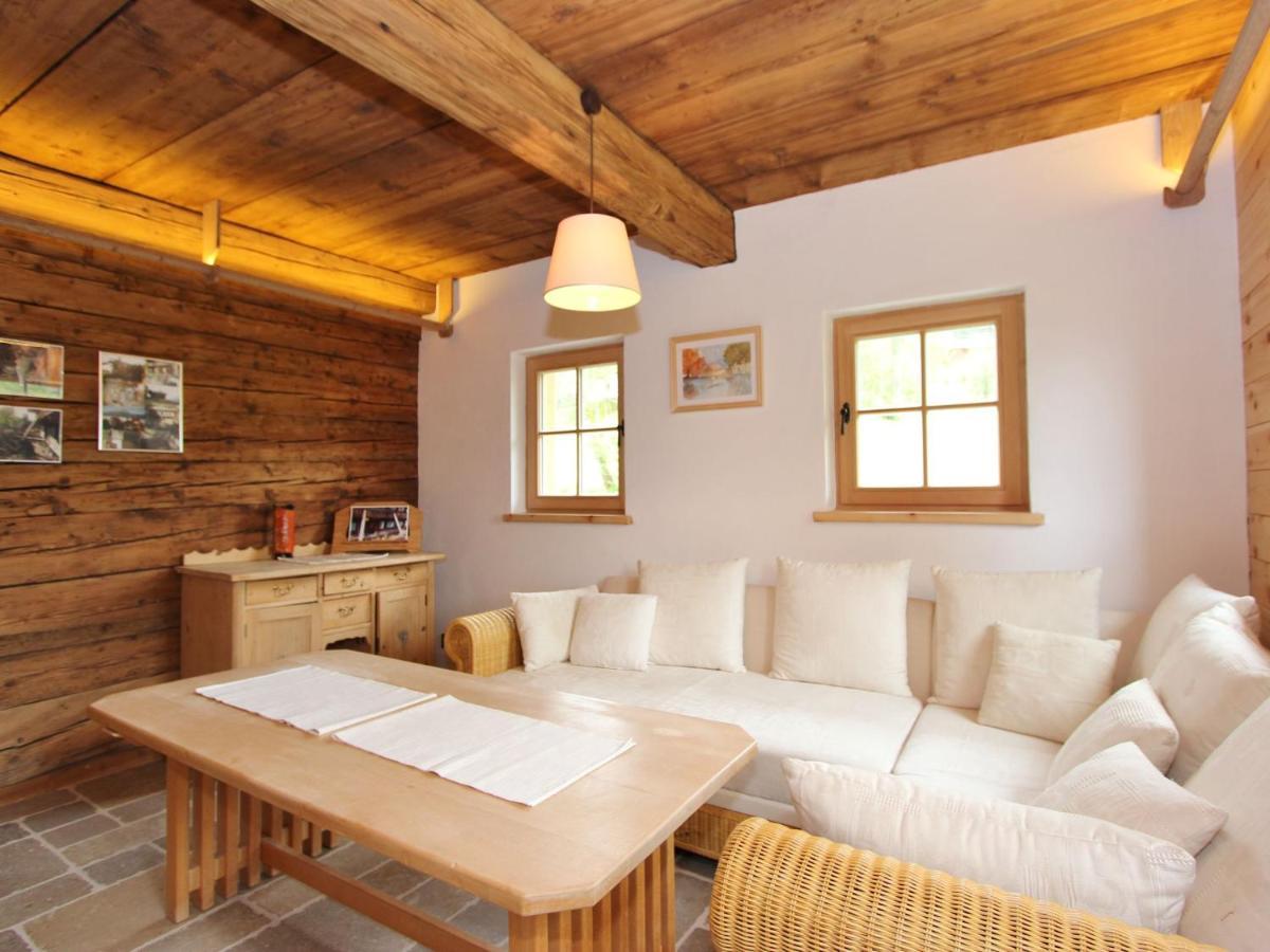 Chalet On The Ski Slope In St Johann In Tyrol Apfeldorf Exteriör bild