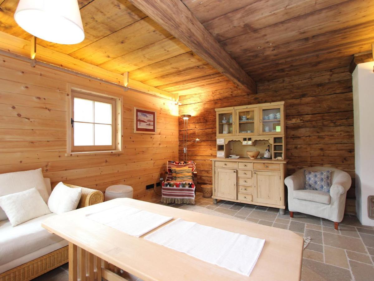 Chalet On The Ski Slope In St Johann In Tyrol Apfeldorf Exteriör bild