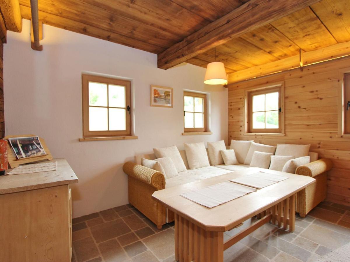Chalet On The Ski Slope In St Johann In Tyrol Apfeldorf Exteriör bild