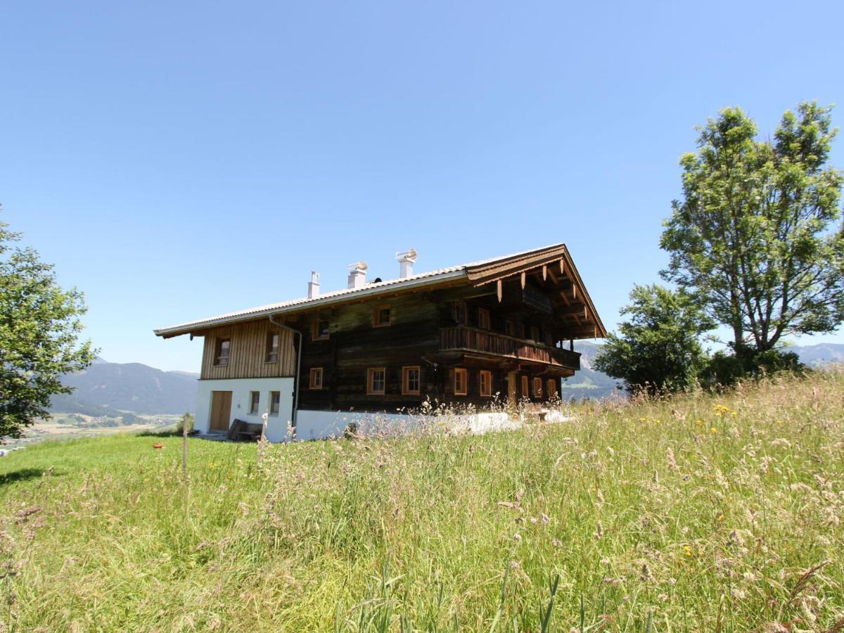 Chalet On The Ski Slope In St Johann In Tyrol Apfeldorf Exteriör bild