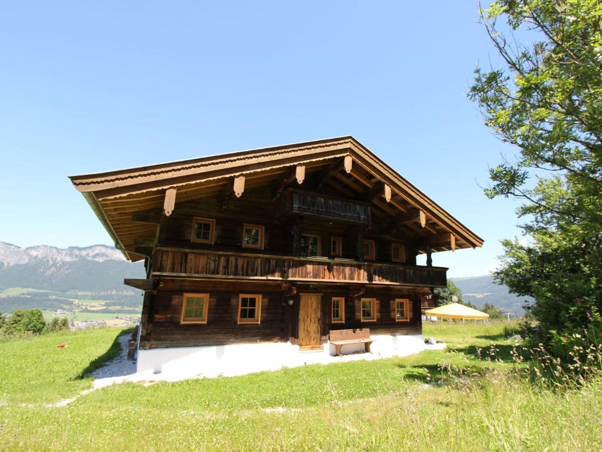 Chalet On The Ski Slope In St Johann In Tyrol Apfeldorf Exteriör bild